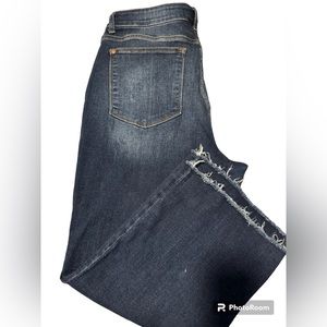 Judy Blue cropped wide leg jeans with raw hem. Super comfy, super stretchy